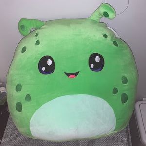 16 inch Finn the Alien ALDIs exclusive Squishmallow with tags